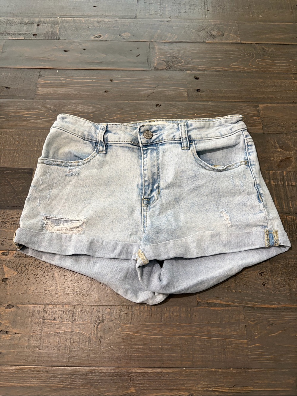 PacSun Super Stretch Shortie Denim Shorts Size 27 Light Wash Distressed